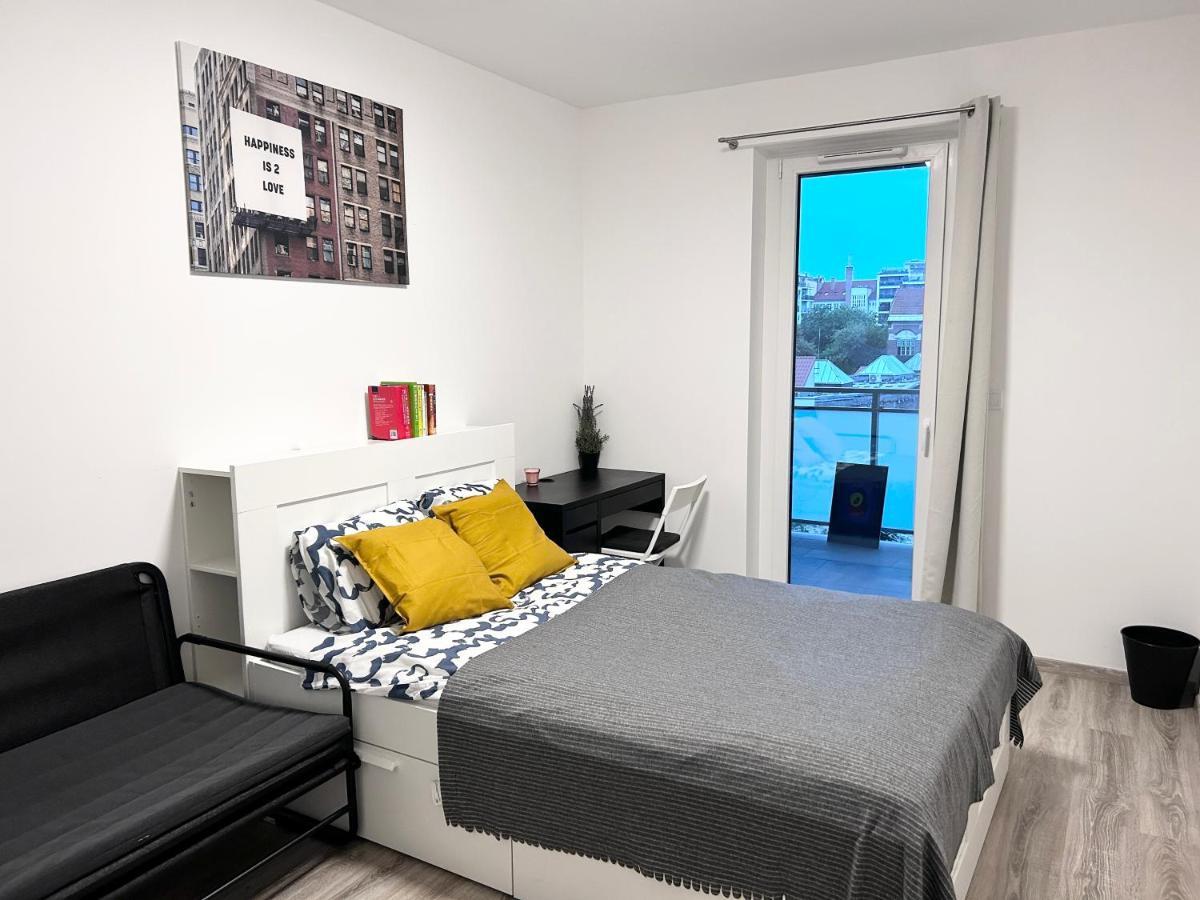 New 2022 Family&Friends Downtown Ac 3Br 2Ba Free Parking Big Balcony Near Metro&Train Station Self Check-In Apt ブダペスト エクステリア 写真