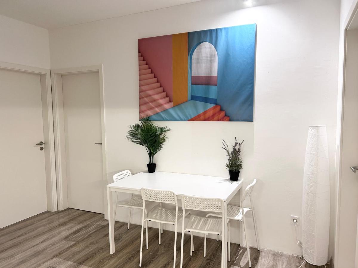 New 2022 Family&Friends Downtown Ac 3Br 2Ba Free Parking Big Balcony Near Metro&Train Station Self Check-In Apt ブダペスト エクステリア 写真