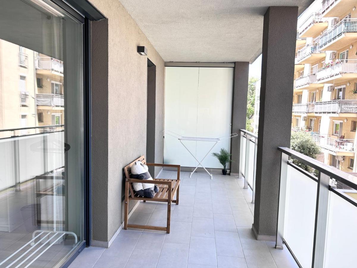 New 2022 Family&Friends Downtown Ac 3Br 2Ba Free Parking Big Balcony Near Metro&Train Station Self Check-In Apt ブダペスト エクステリア 写真