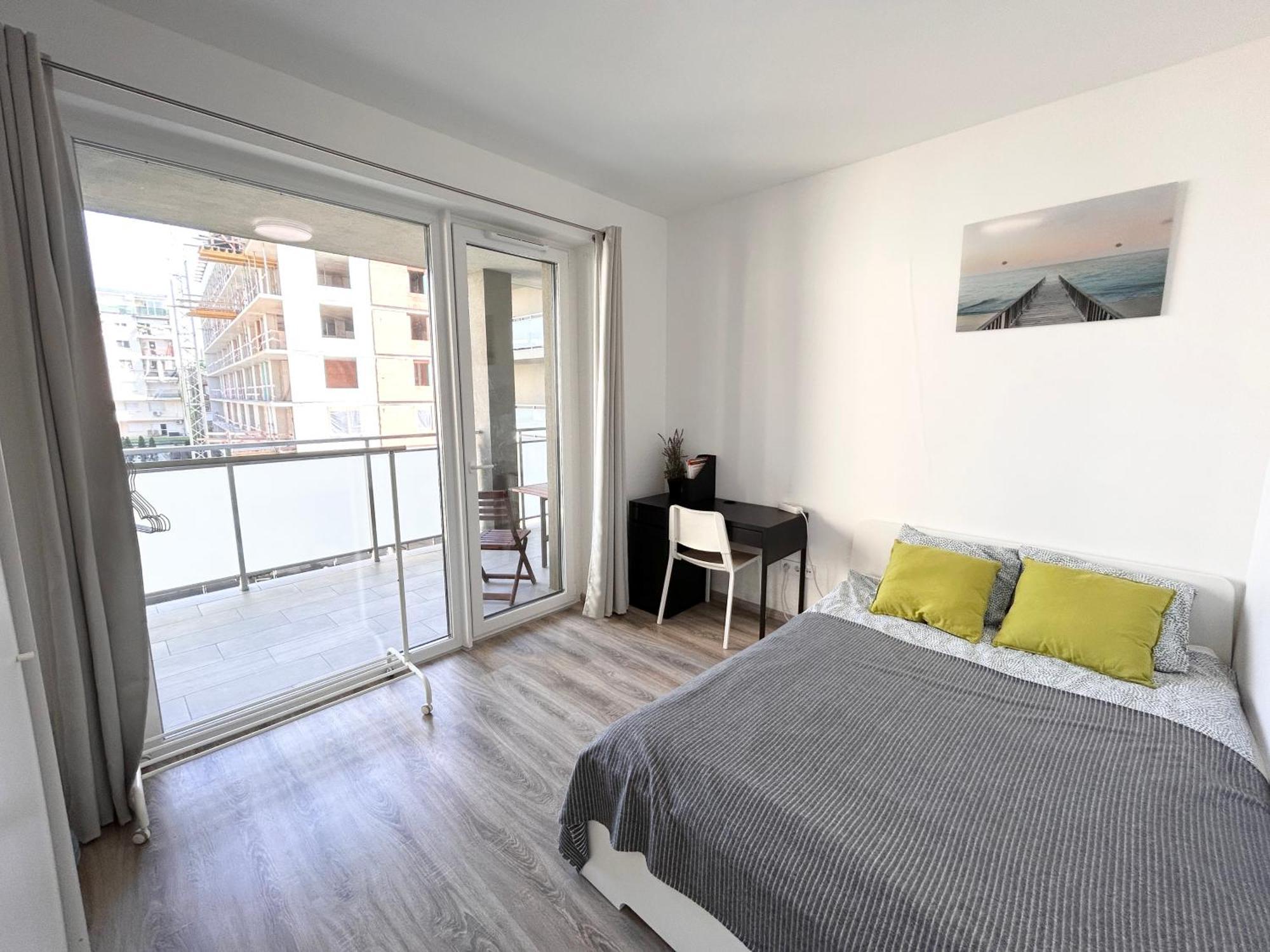 New 2022 Family&Friends Downtown Ac 3Br 2Ba Free Parking Big Balcony Near Metro&Train Station Self Check-In Apt ブダペスト エクステリア 写真